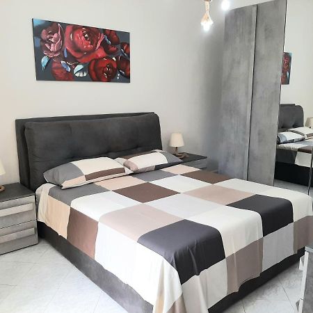La Casa Di Nino Villa Portici Kültér fotó